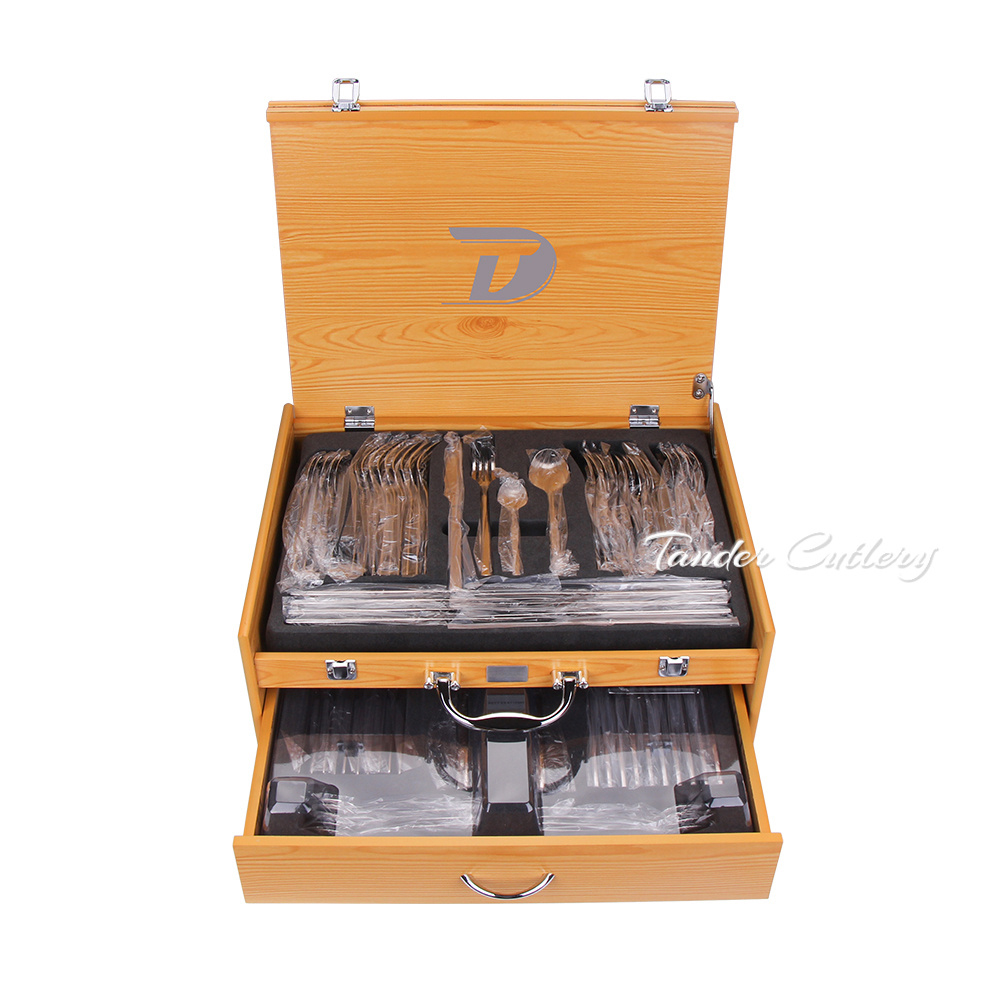 TW-1044  72pcs Cutlery Set  Wooden Case